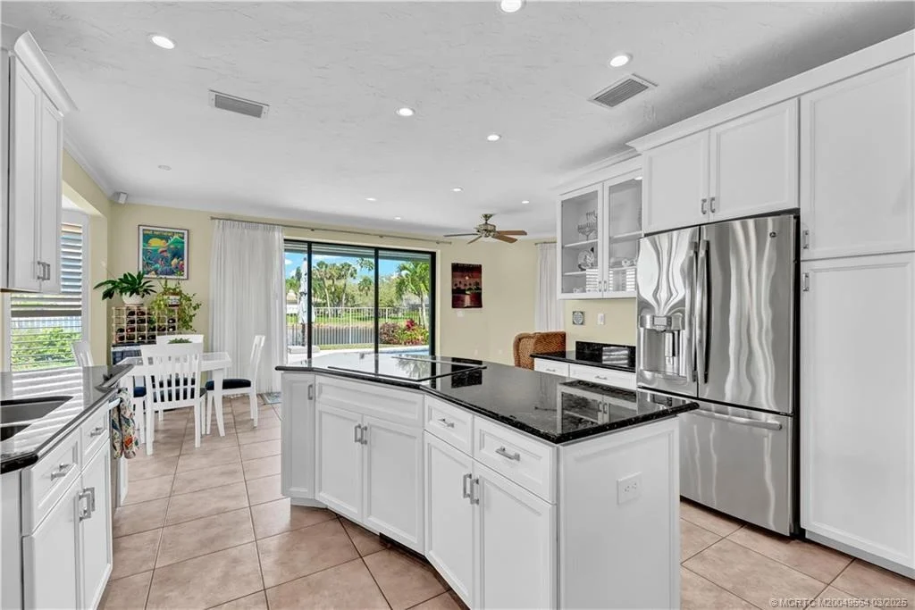 Photo of 10289 SE Banyan Way