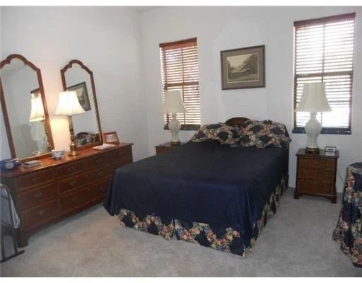 Photo of 643 SW OVERLOOK Drive