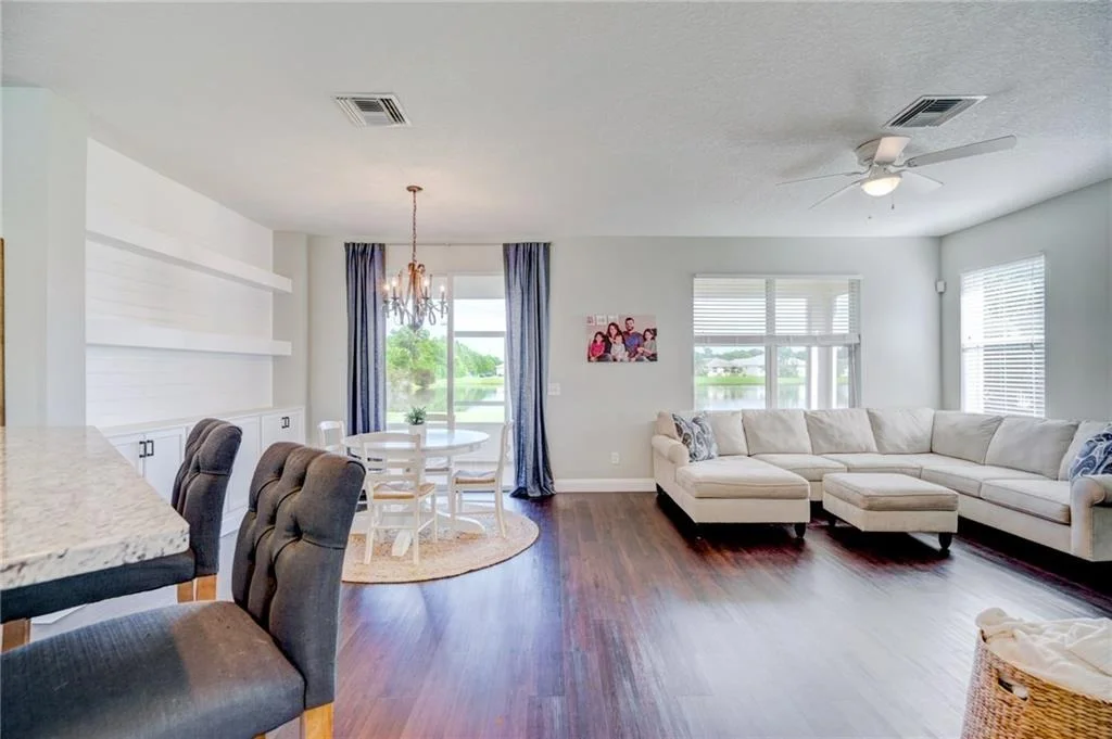 Photo of 543 NW Ember Way