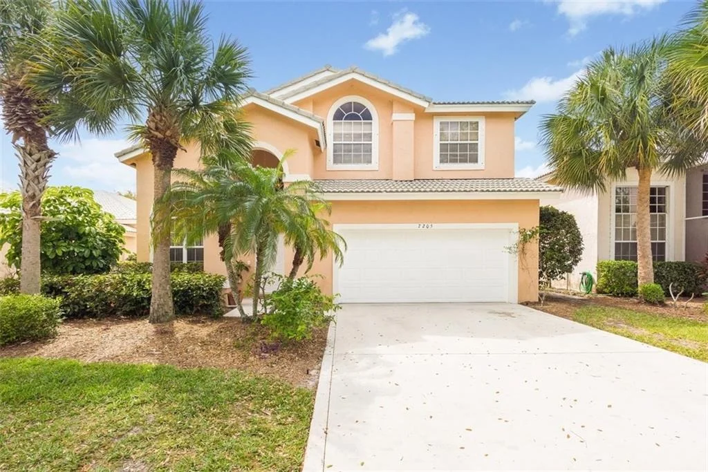 Photo of 7205 SE Magellan Lane
