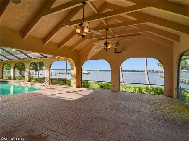 Photo of 2480 NW Britt Road
