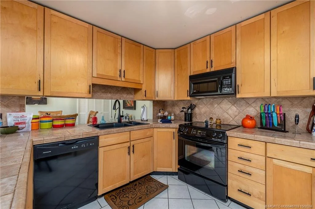 Photo of 4012 SE Fairway West