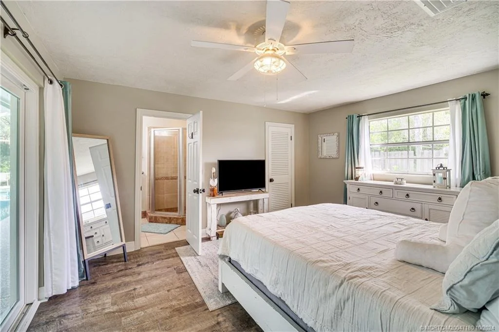 Photo of 1119 NW Fork Road