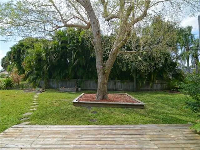 Photo of 2436 NW Everglades Boulevard