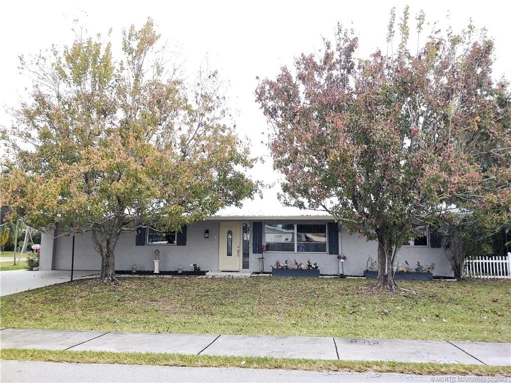 Photo of 4741 SE Edison Avenue