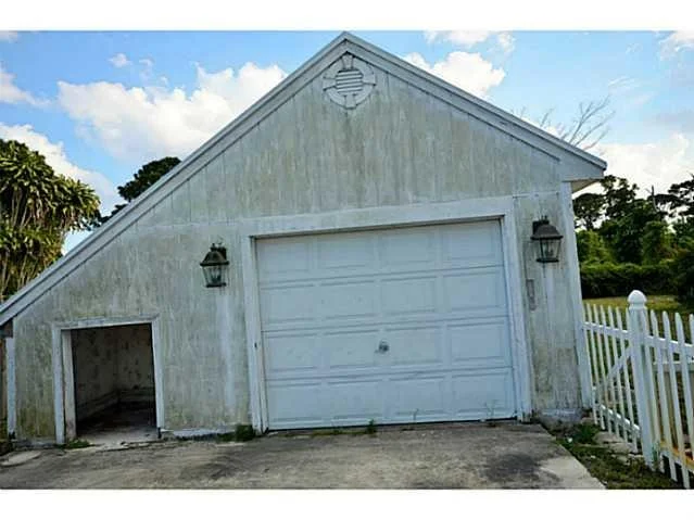 Photo of 1100 SE 14th Street
