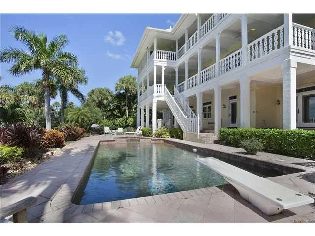 Photo of 35 N River Road