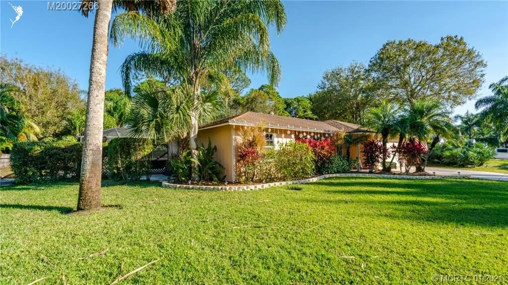 Photo of 7910 SE River Lane