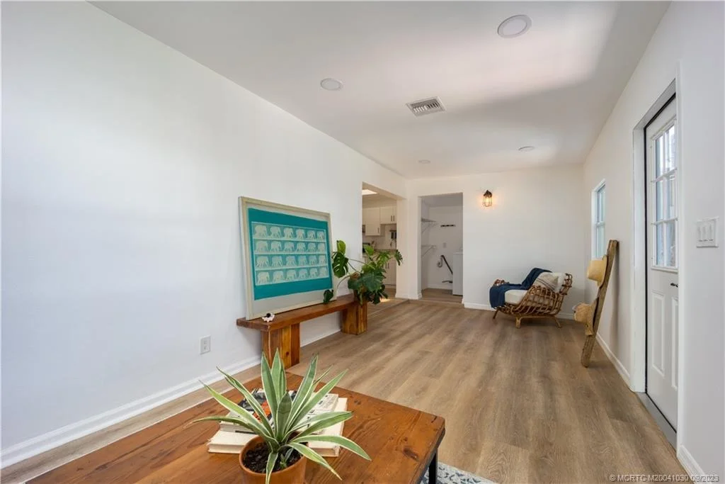Photo of 504 SE Parkway Drive