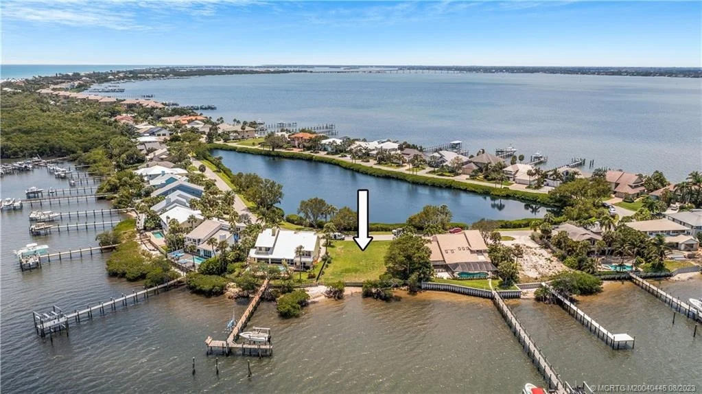 Photo of 4070 NE Joes Point Road