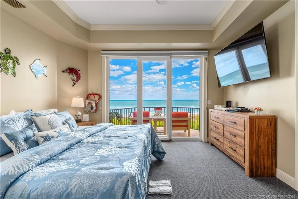 Photo of 4643 NE Ocean Boulevard