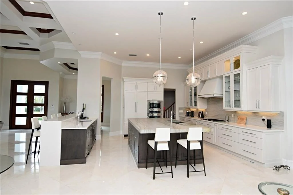 Photo of 2915 SE DUNE Drive