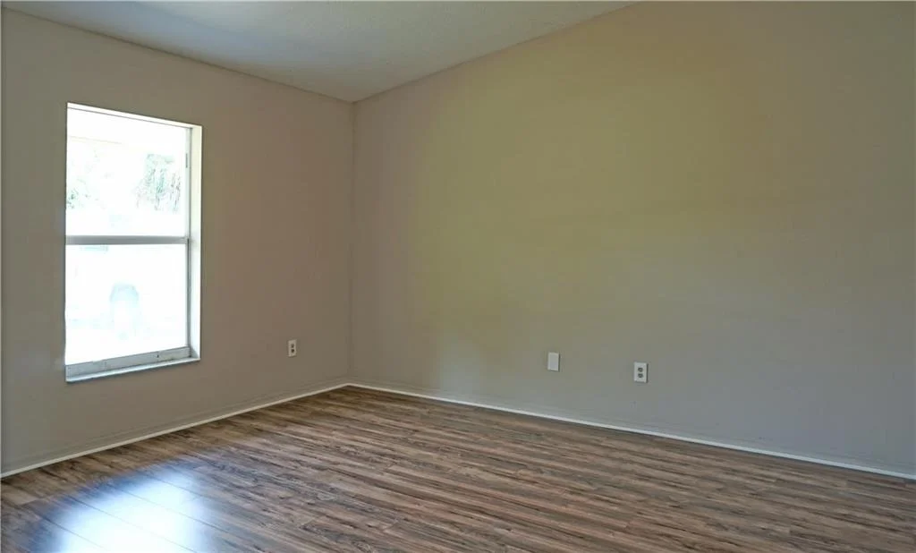 Photo of 3245 NW 34th Avenue