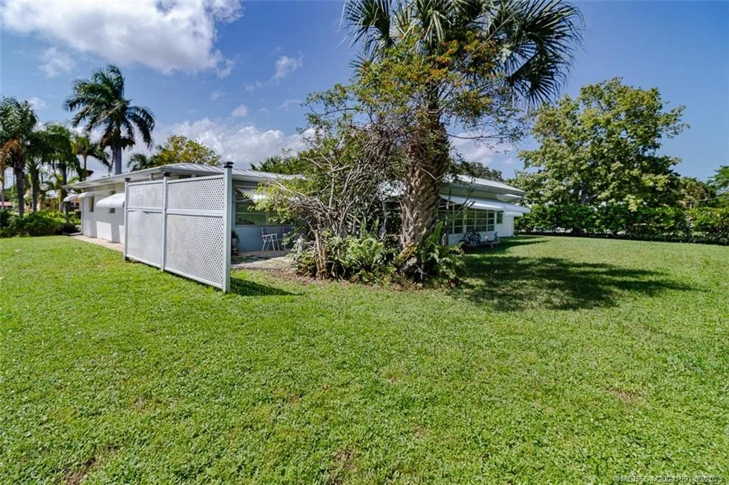 Photo of 2481 NW Everglades Boulevard