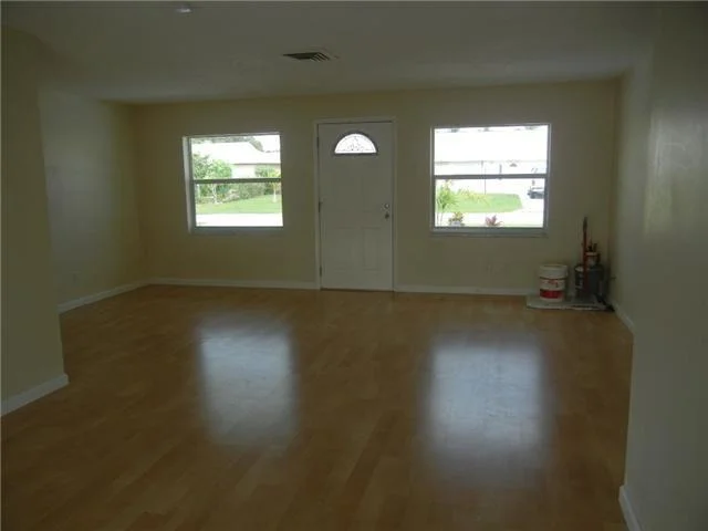 Photo of 2030 SE Madison Street