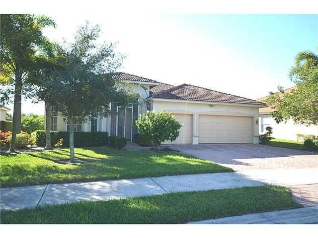 Photo of 1383 SE Legacy Cove Circle