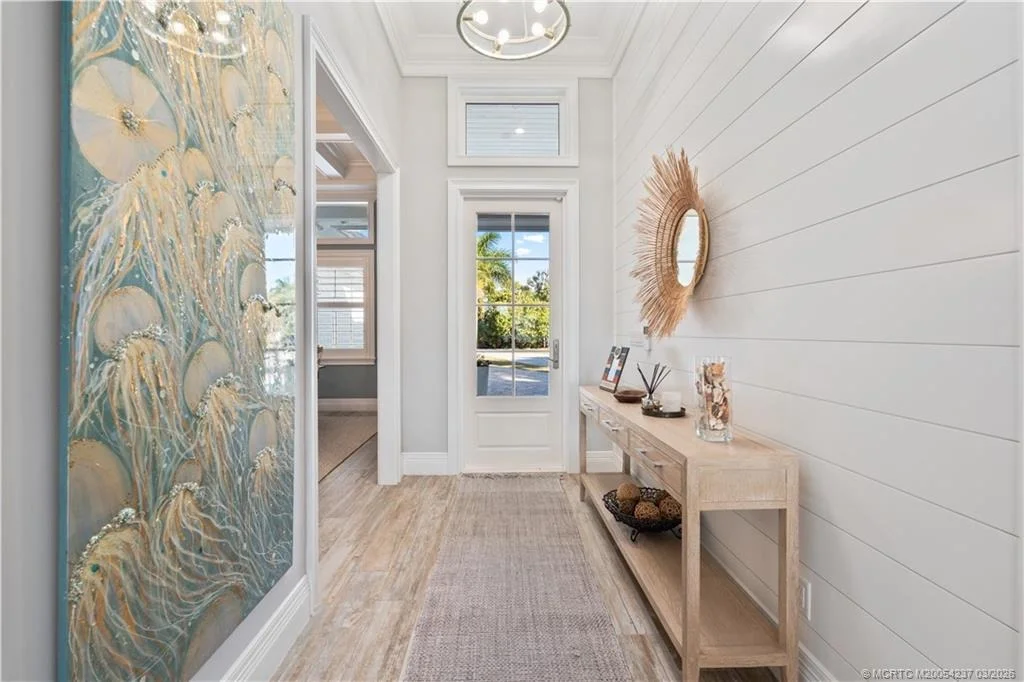Photo of 1912 NW Cove Circle