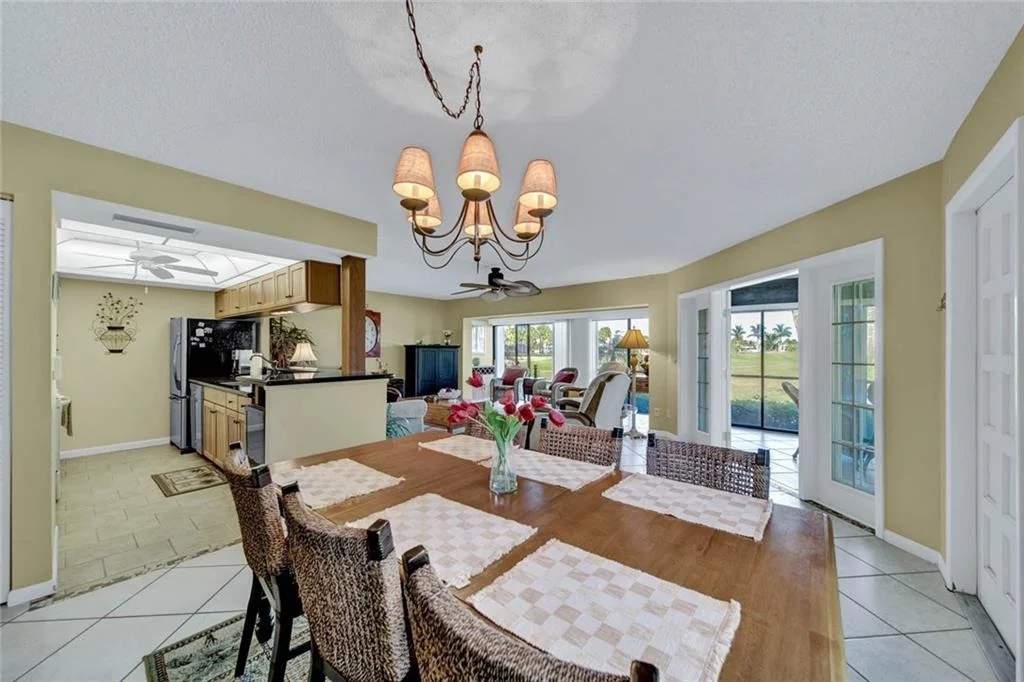 Photo of 333 NE Golfview Circle