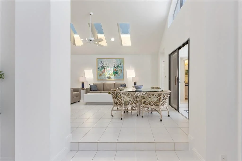 Photo of 6933 SE Harbor Circle