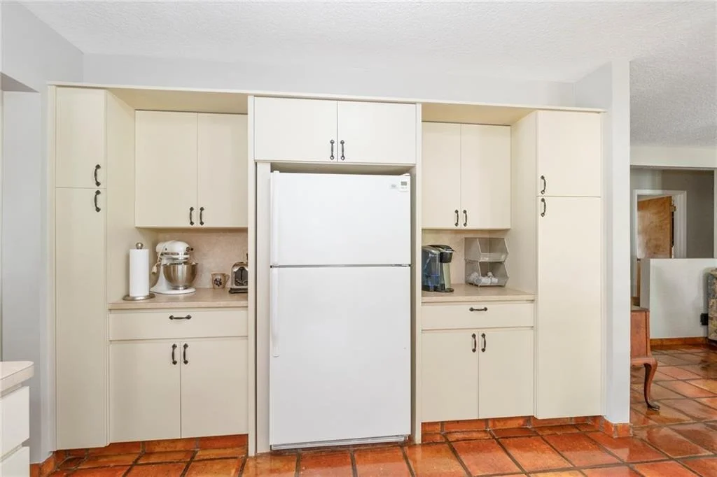 Photo of 1677 D Road