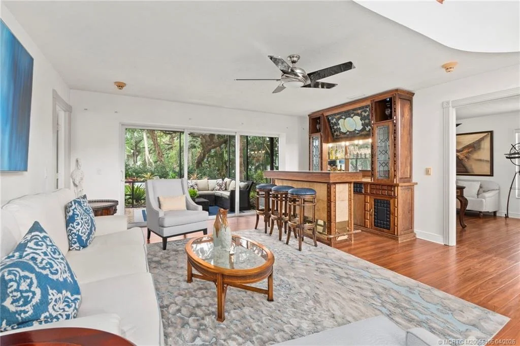 Photo of 6 Castle Hill Way
