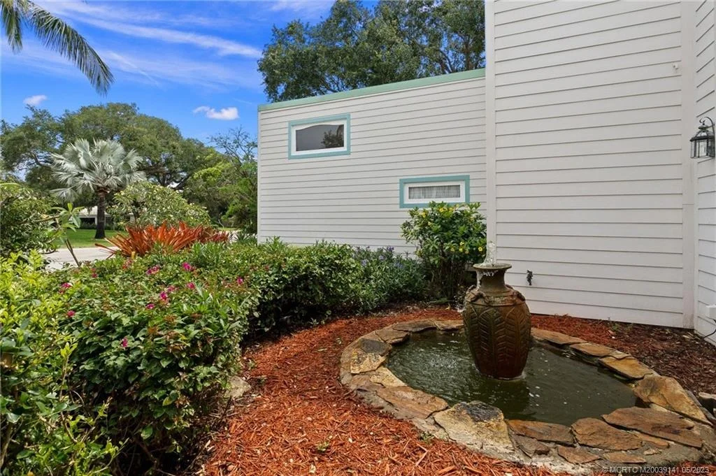 Photo of 3 Gumbo Limbo Way