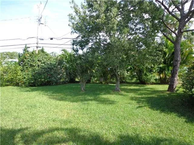 Photo of 5617 SE Avalon Drive