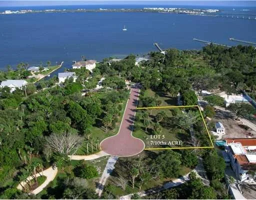 Photo of 3 River Oak Place