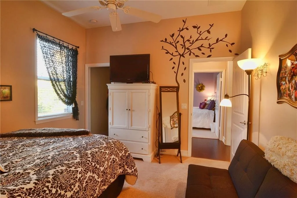 Photo of 2454 NW Hummingbird Circle