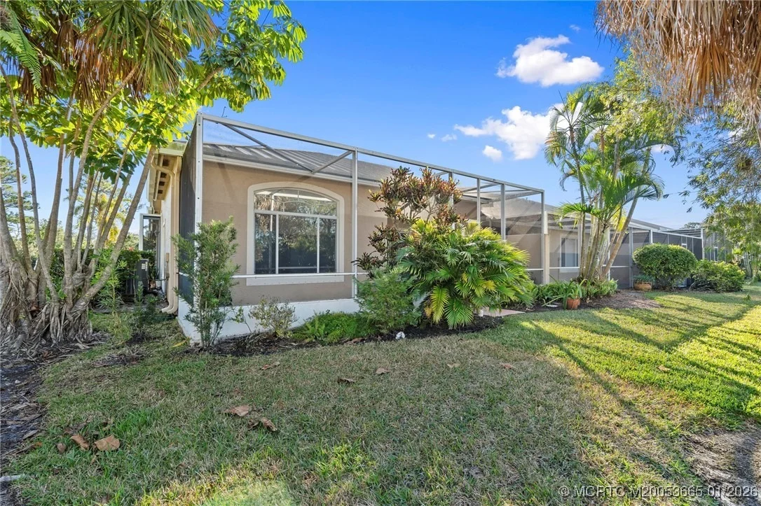 Photo of 581 NW Broken Oak Trail