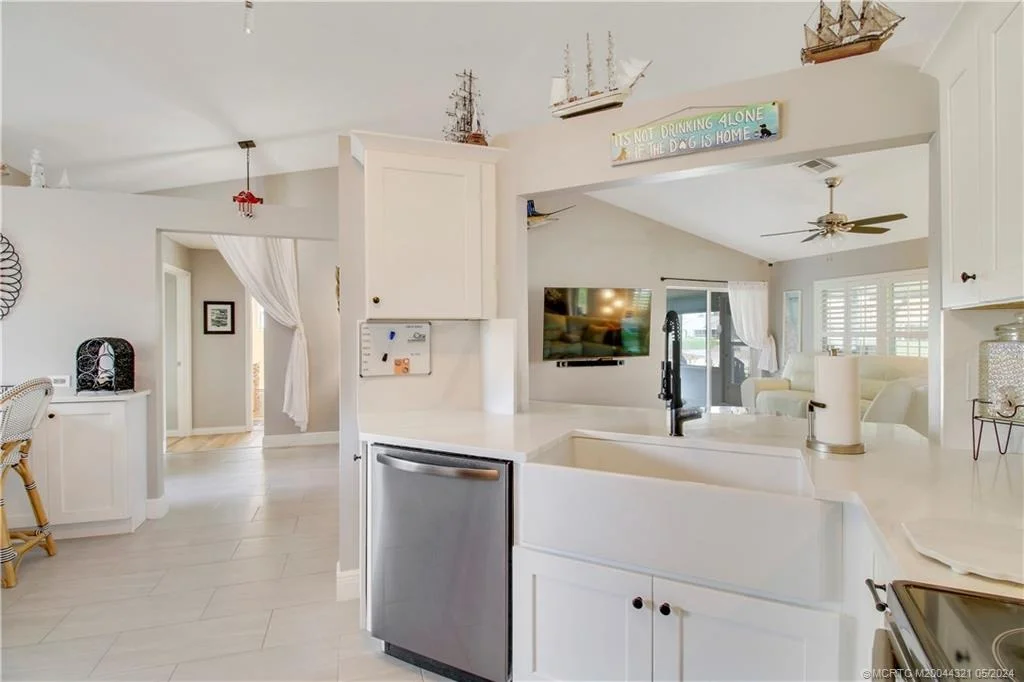 Photo of 120 Adobe Circle
