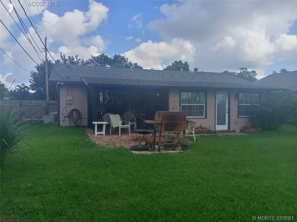 Photo of 2832 SE Hibiscus Street