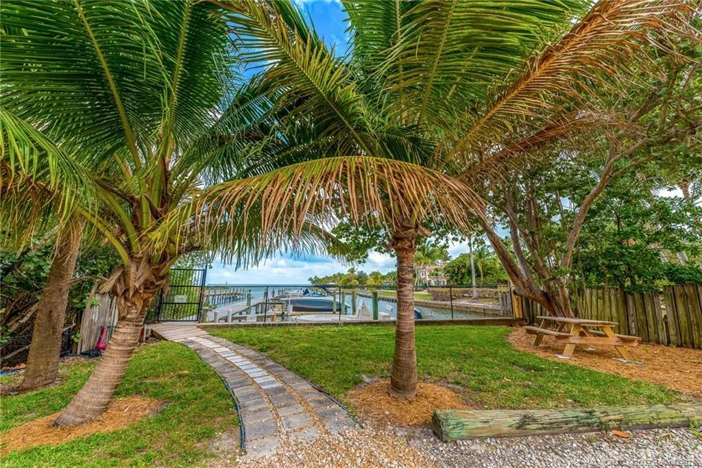 Photo of 7 Palm Road