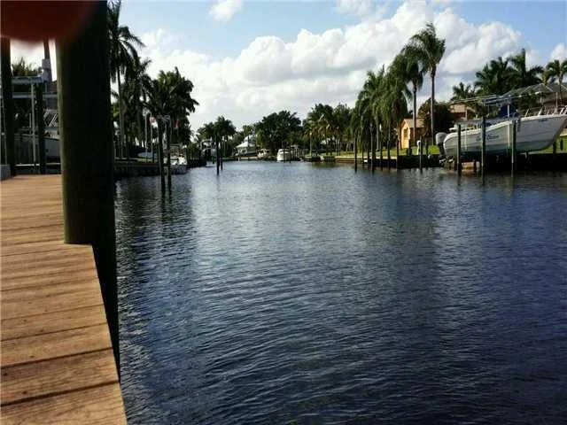 Photo of 1695 NW Harbor Place