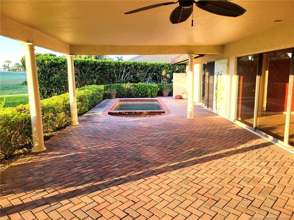 Photo of 3563 SE Fairway E