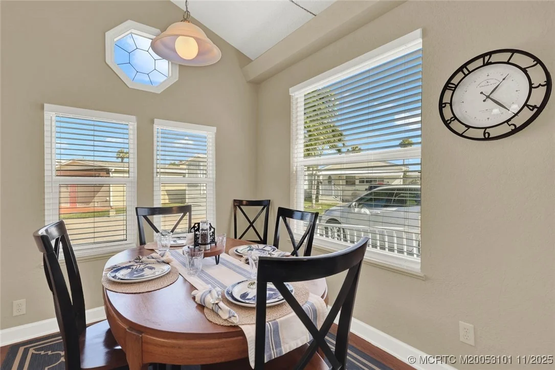 Photo of 114 Nettles Boulevard