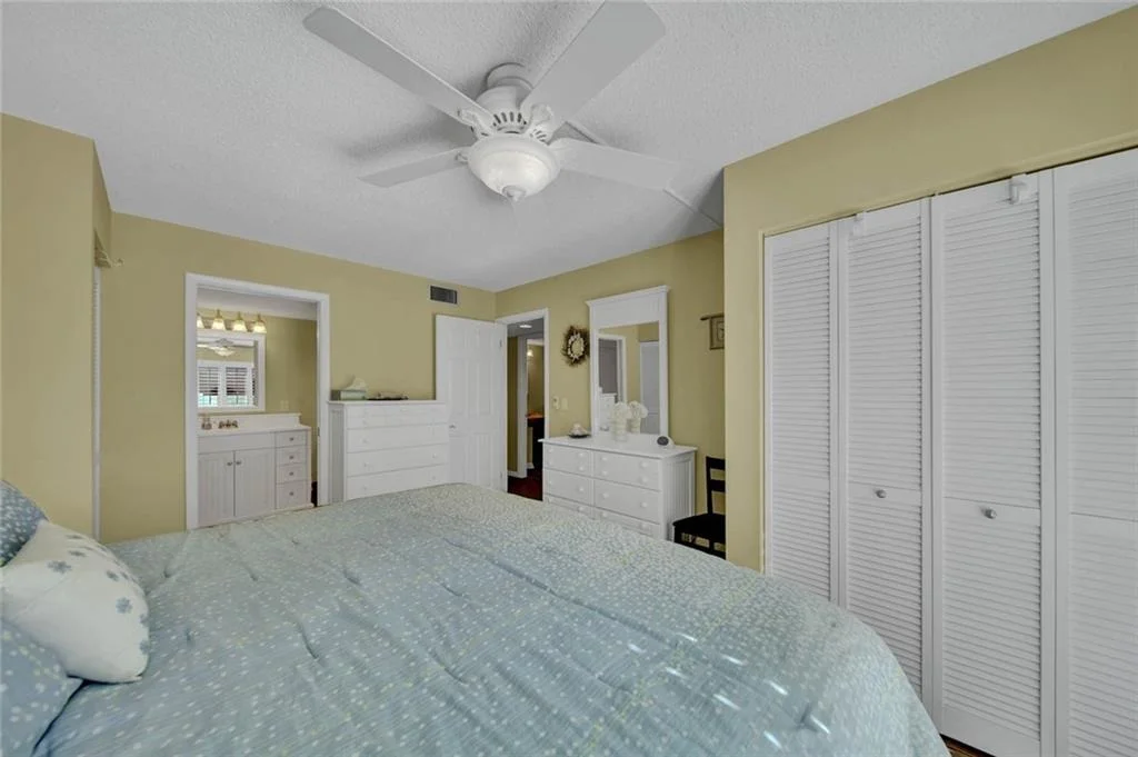 Photo of 333 NE Golfview Circle