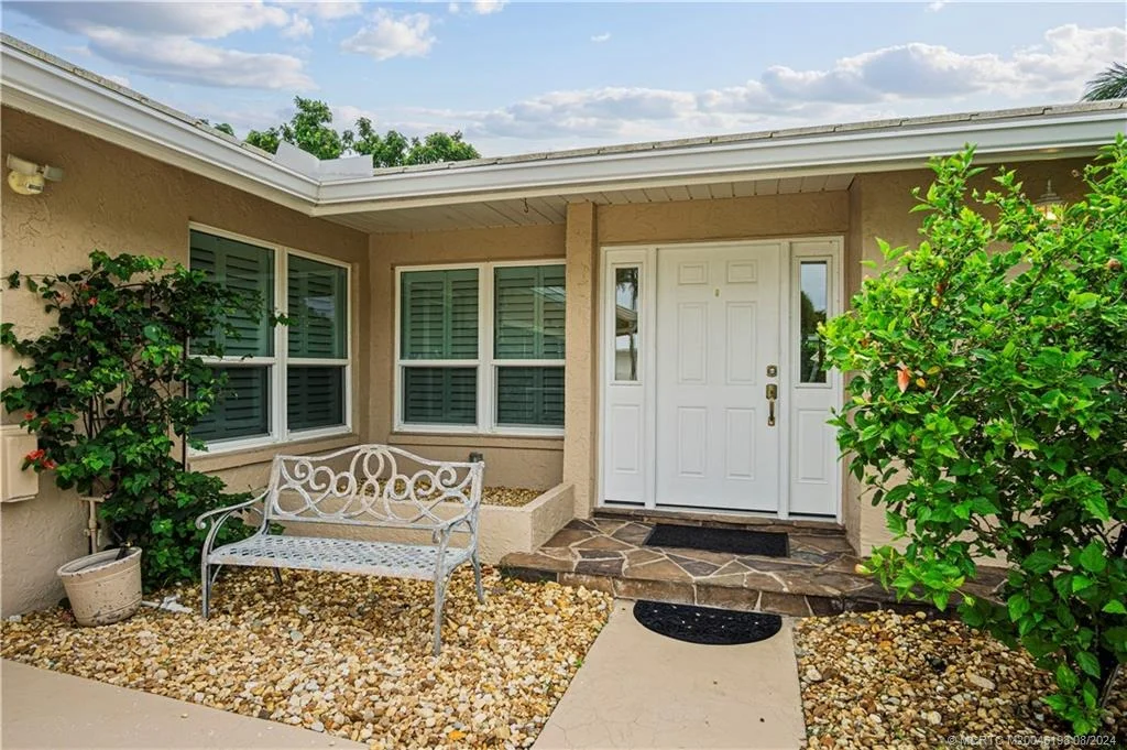 Photo of 1833 SE Granada Lane