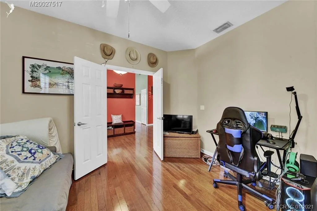 Photo of 1558 SE Tidewater Place