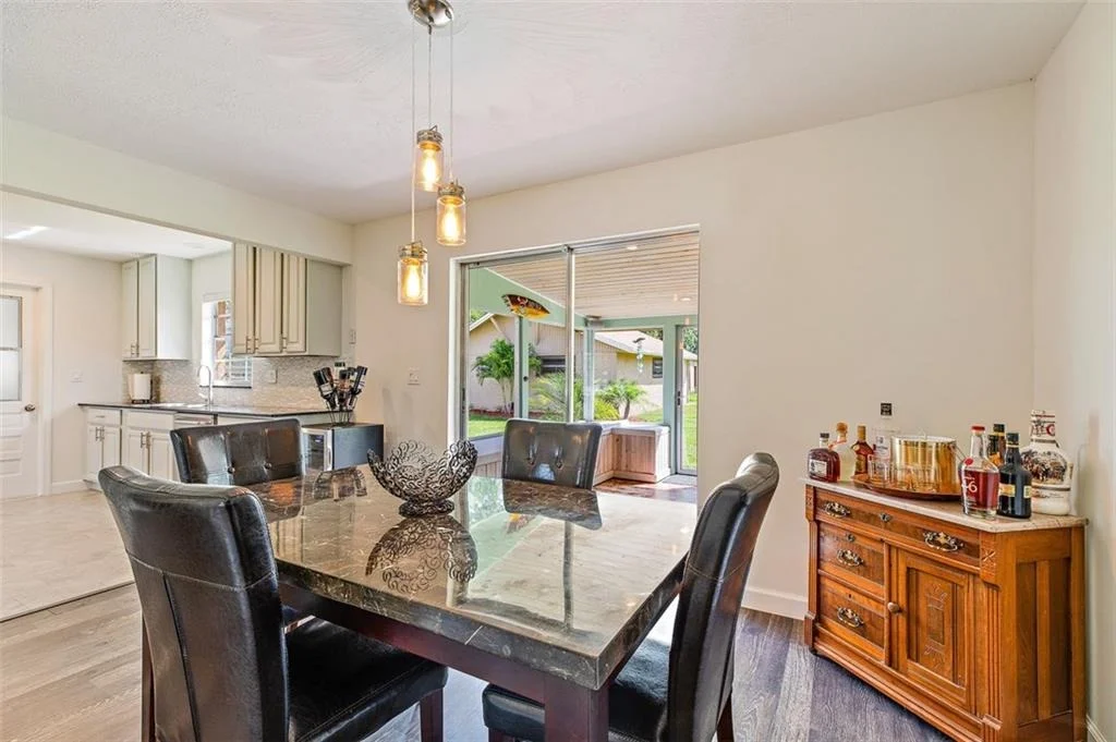 Photo of 6489 SE Lake Circle