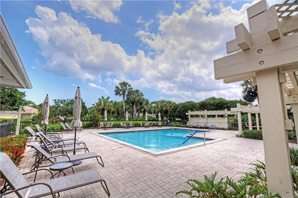 Photo of 6908 SE Pacific Drive