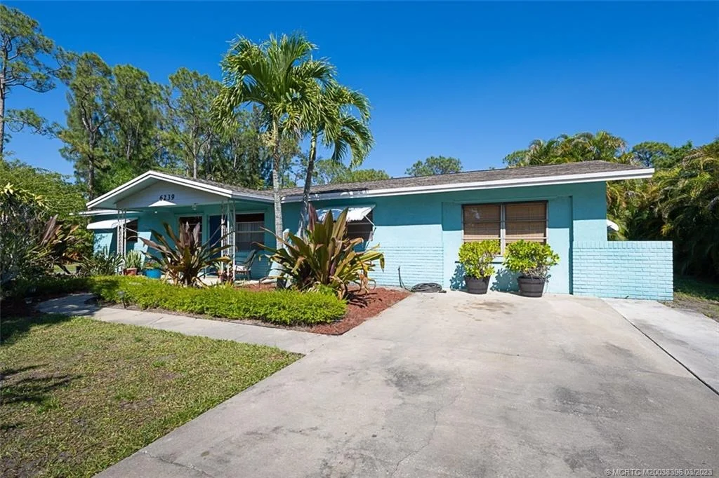 Photo of 6239 SE Lake Circle Drive
