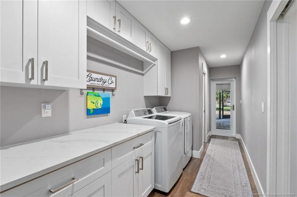 Photo of 1275 NW Pine Lake Drive