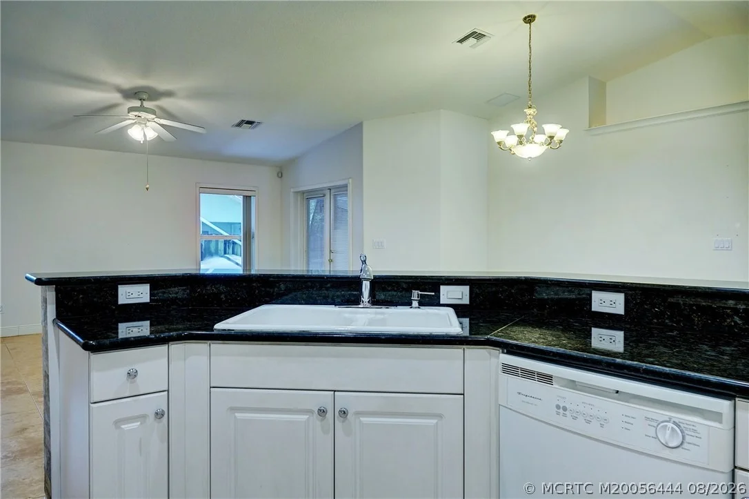 Photo of 446 NE Vanda Terrado