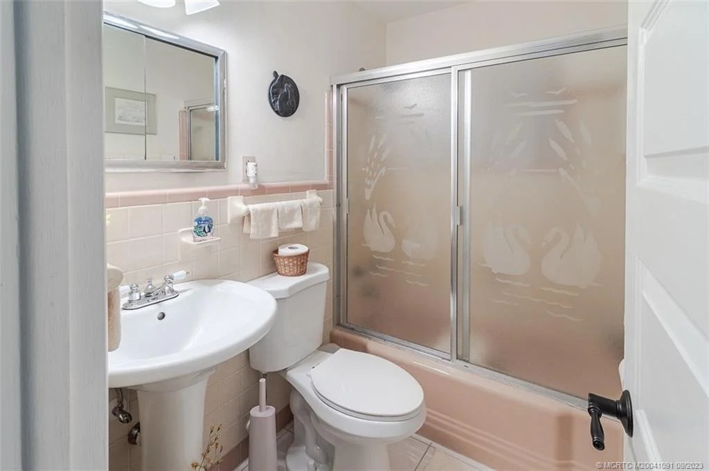 Photo of 2481 NW Everglades Boulevard