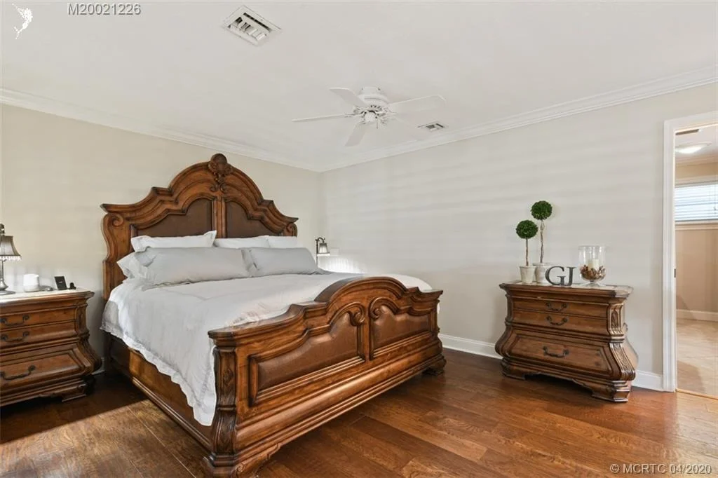 Photo of 1401 SE Riverside Drive