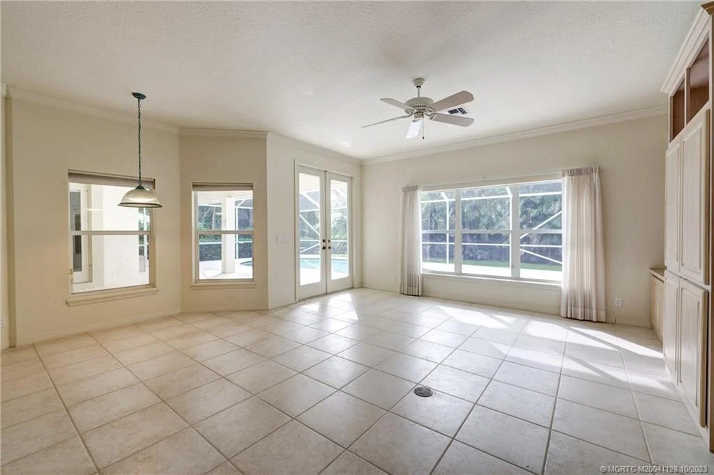 Photo of 9 Oakwood Drive