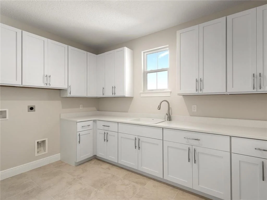 Photo of 2525 NE Evinrude Circle