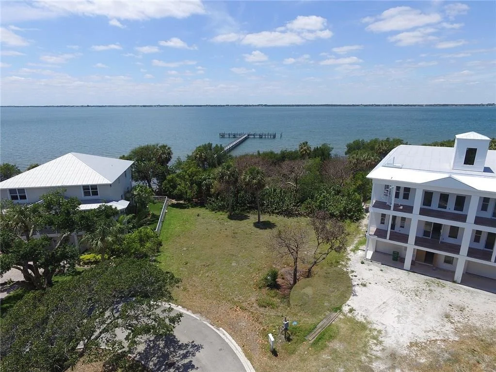 Photo of 7655 Pelican Pointe Drive