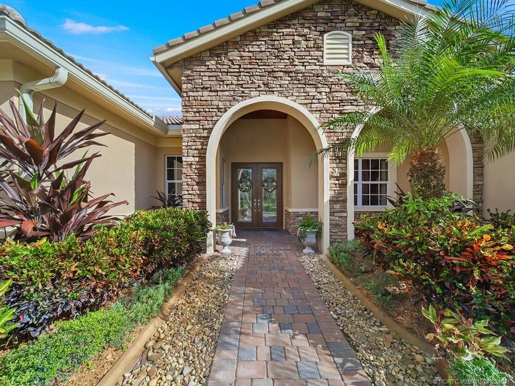 Photo of 7489 SE Belle Maison Drive